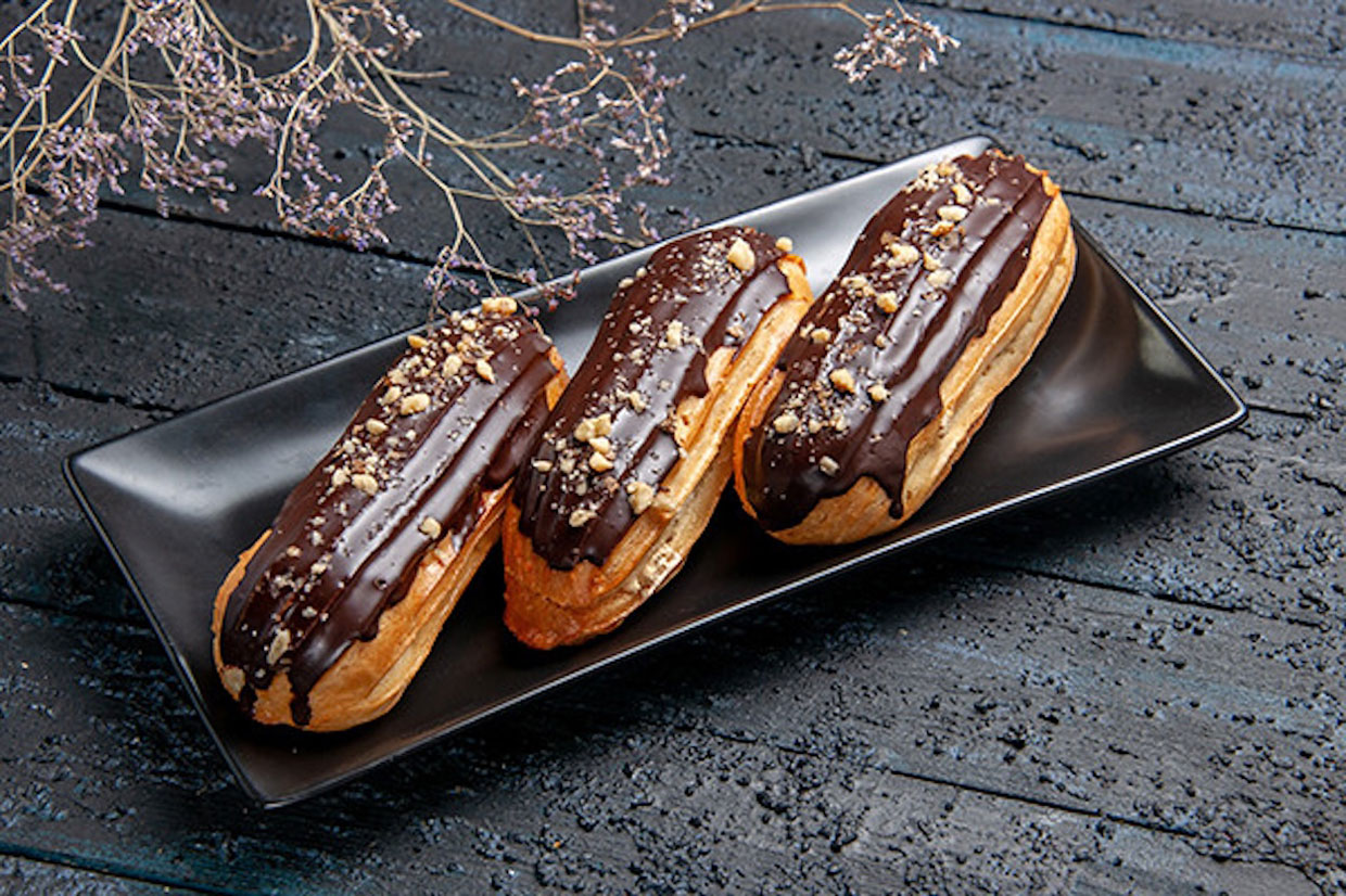 Eclair al cioccolato